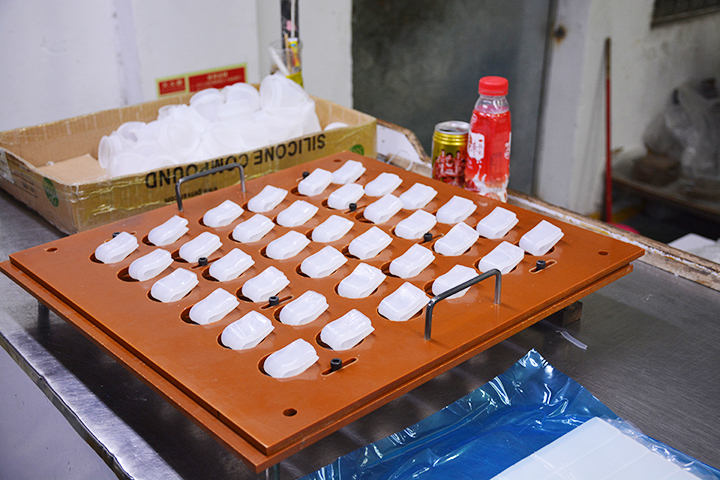 硅膠備料需要注意的問(wèn)題 硅膠備料需要注意的問(wèn)題